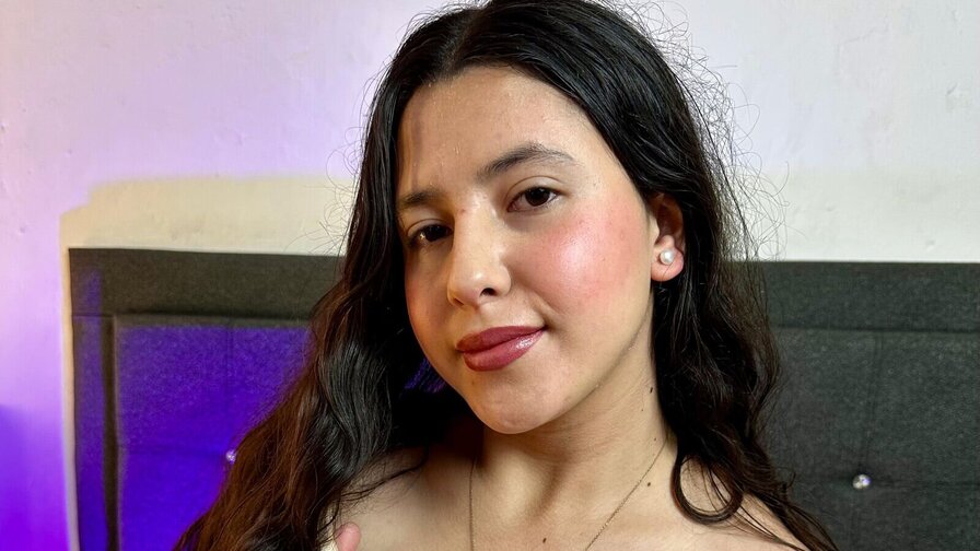 IsabellaSerrano