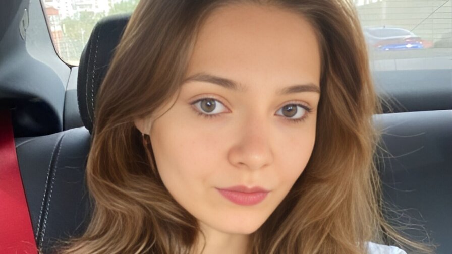 LucettaEggett